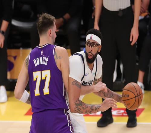 国家冰壶队,冰雪征程连,胜挺进半决,博鱼体育官网,博鱼体育app,博鱼体育APP下载